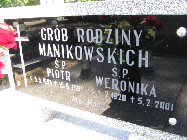 Weronika Manikowska 1920 Ostrzeszów - Grobonet - Wyszukiwarka osób pochowanych